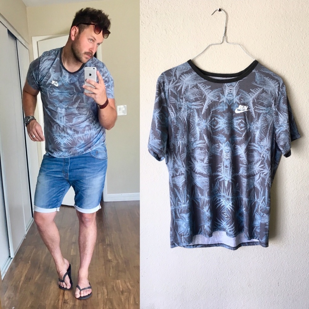 • RETRO NIKE Tee •